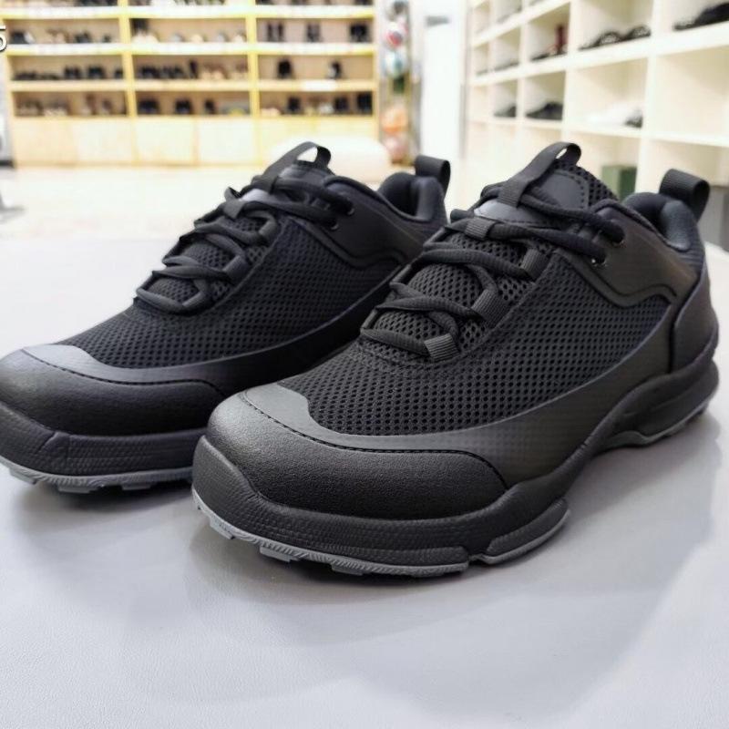 

Men s golf commuter shoes summer all-black breathable mesh four-season casual shoes automatic buckle quick wear take off shoe head waterproof 46