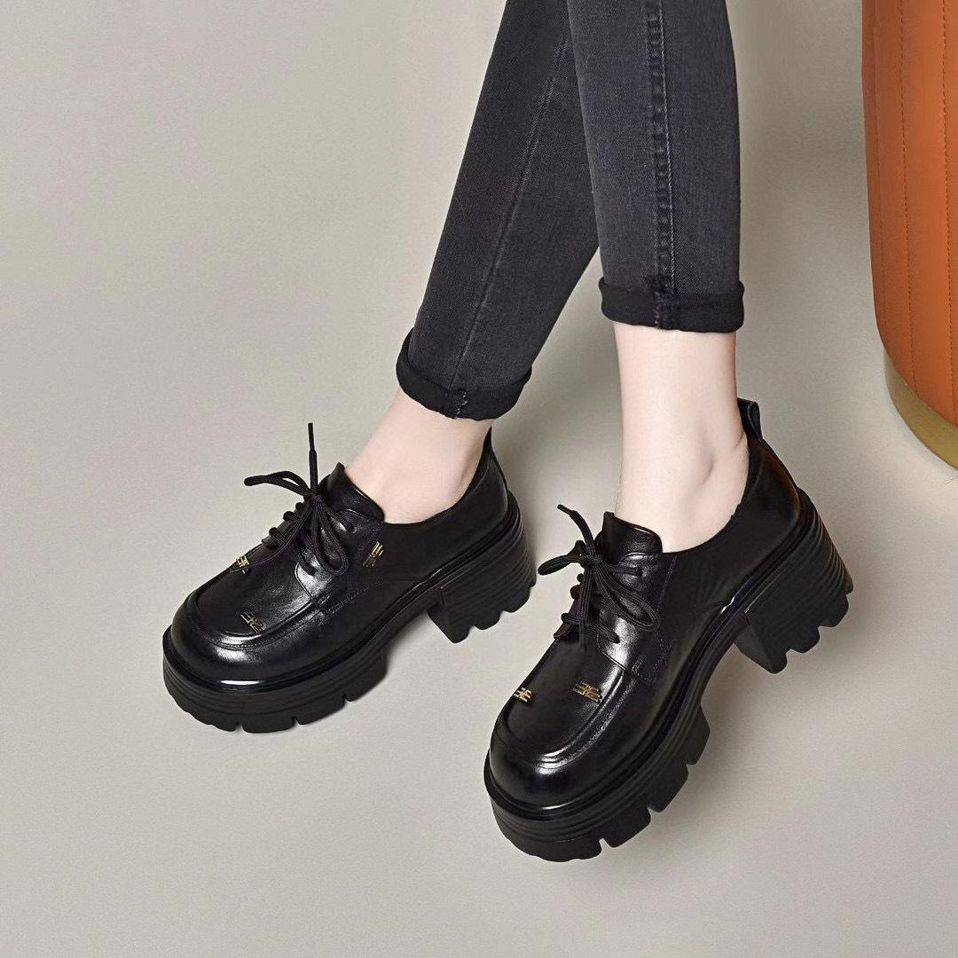 

Туфли на платформе женские 2024 весна новый академический стиль шнуровка толстый каблук маффин и маленькие кожаные туфли нишевые персонализированные лоферы 34 чёрный