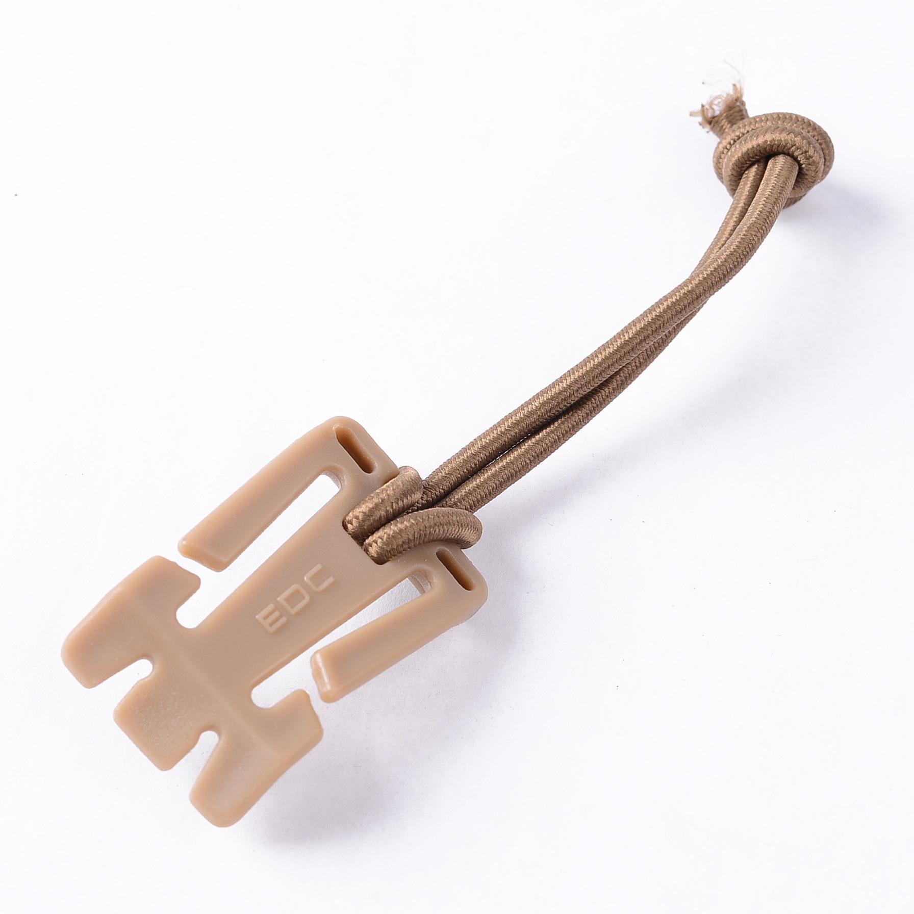 Outdoor Multifunctional Carabiner with Elastic Rope and Webbing Storage Buckle, 25mm Backpack Clip