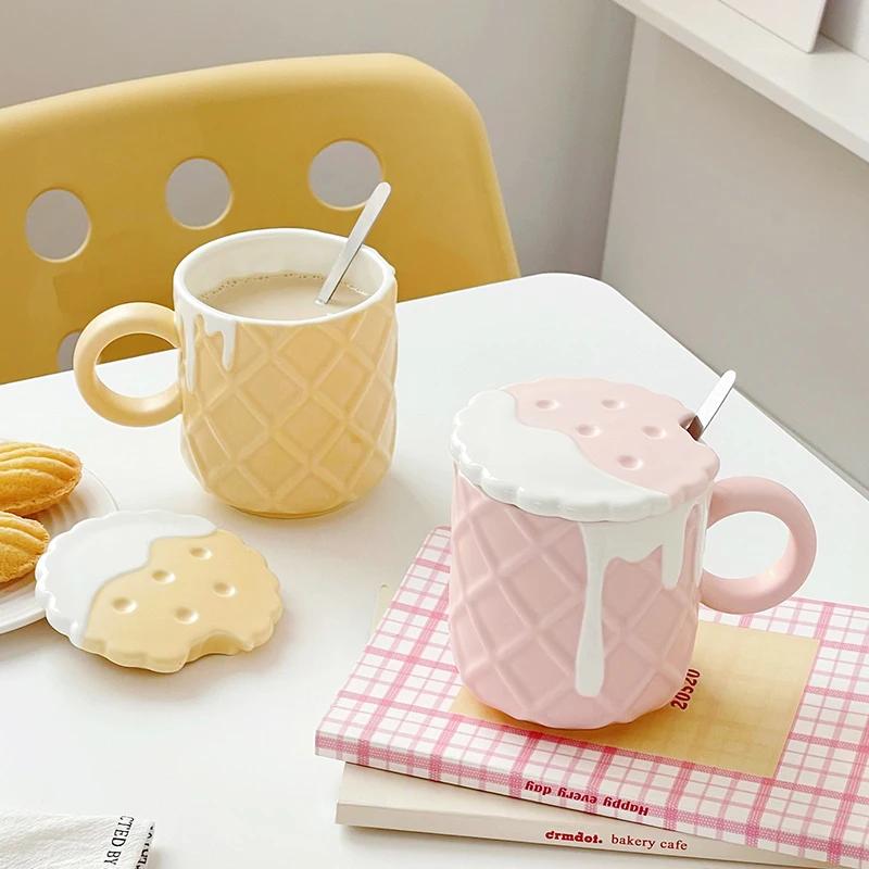 1pc 400ML Biscuit Pattern Coffee Mug With Lid And Spoon Ceramic Coffee Cups Cute Kawaii Water Cup Summer Winter Drinkware Gifts
