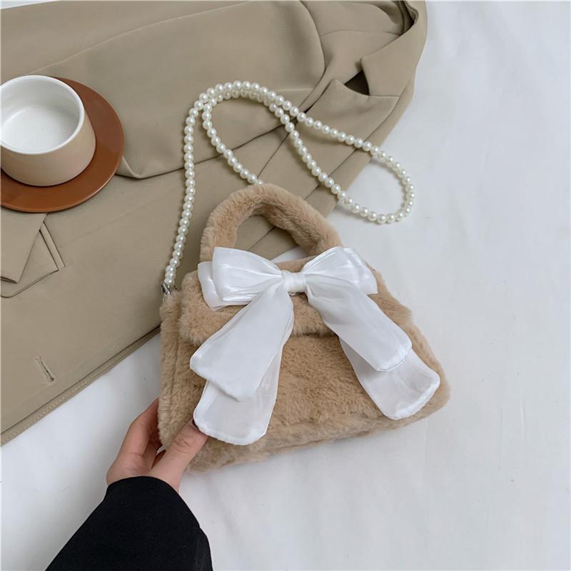 Sweet Bow Women's Faux Fur Shoulder Bags Fashi Pearl Chain Ladies Plush Crossbody Bag Simple Female Fluffy Purse Handbags