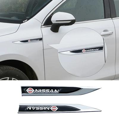 2 uds. Estilo de Coche Guardabarros Lateral Body Knife Emblema Pegatinas Decoración Para Nissan Nismo Juke Note Versa Almera X-Trail Xterra Qashqai