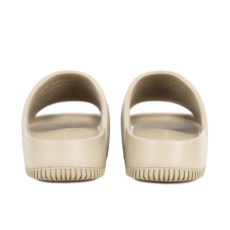 Nike Slipper Calm Slide