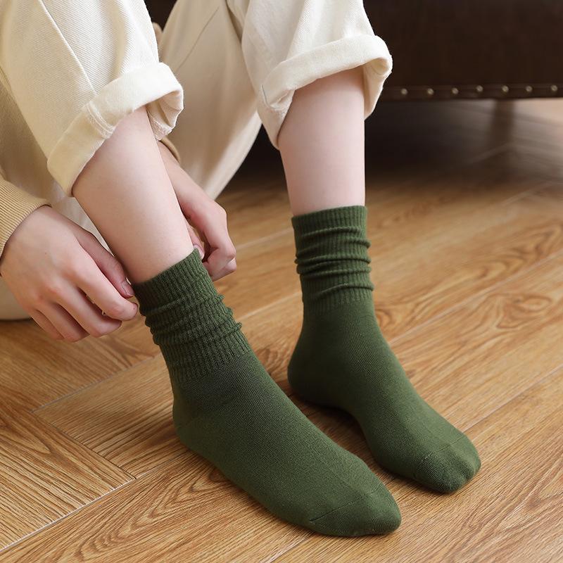 Women's Mid-Calf Cotton Socks - Solid Color, High Elasticity, Versatile Bubble Style for Autumn and Winter.