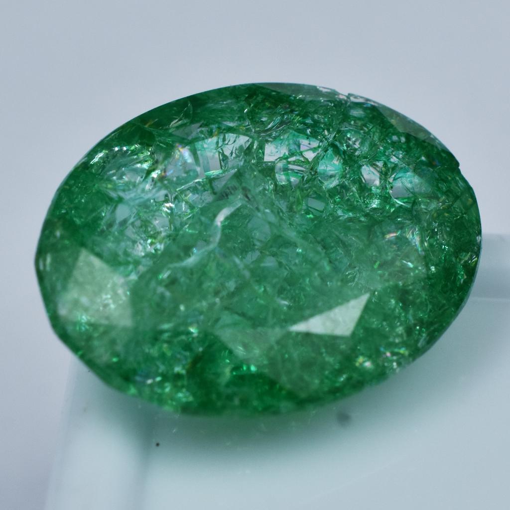 Natural Green Emerald Loose Gemstone Oval Cut 18.90 ct for Jewelry Making and Gem Collections
