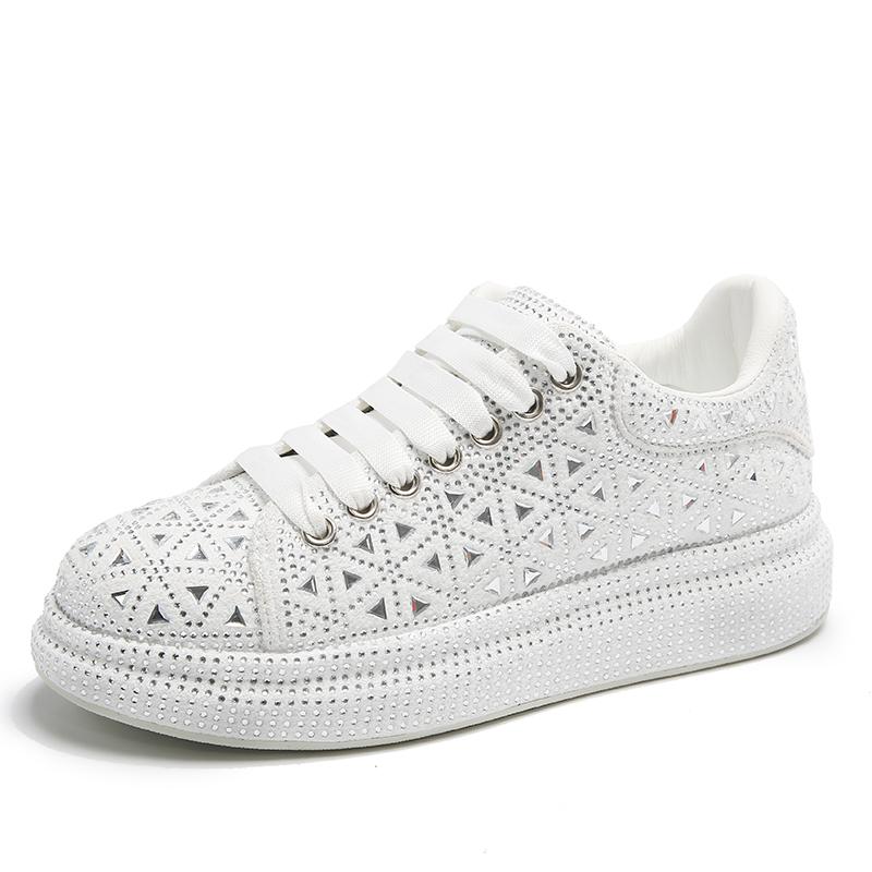 

Мода 2024 года, новые весенне-осенние женские туфли из вулканизированной кожи с круглым носком и плоскими туфлями для женщин, повседневная обувь на платформе для отдыха на открытом воздухе, шикарные туфли на плоской подошве 43 белый