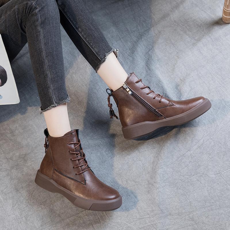 2025 casual new casual boots women's flat-bottomed large-size Martin boots student versatile British style soft-soled thermal short boots