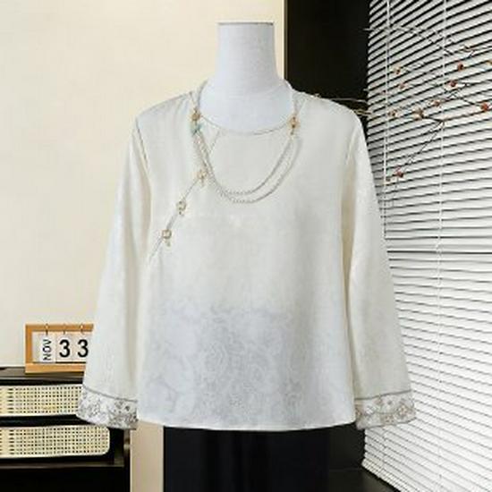 

Chic Long-Sleeve Spring Blouse for Middle-Aged & Elderly Women – Stylish, Loose, Lightweight T-Shirt Top for Ages 50+ XL белый