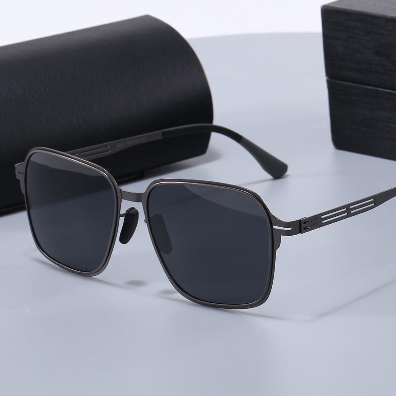 Men's Lightweight Polarized Metal Sunglasses - UV Protection, Black Outdoor Design