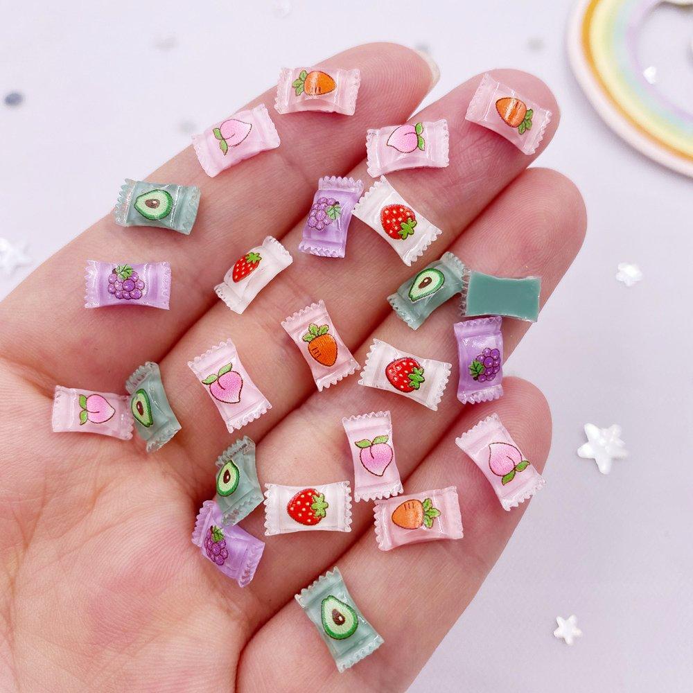 

20-100 шт. смоляных кавайных разноцветных мини-накладок с различными фруктовыми вкусами, конфетные ногти с плоским основанием, аппликации из стразов, заколки для волос ручной работы