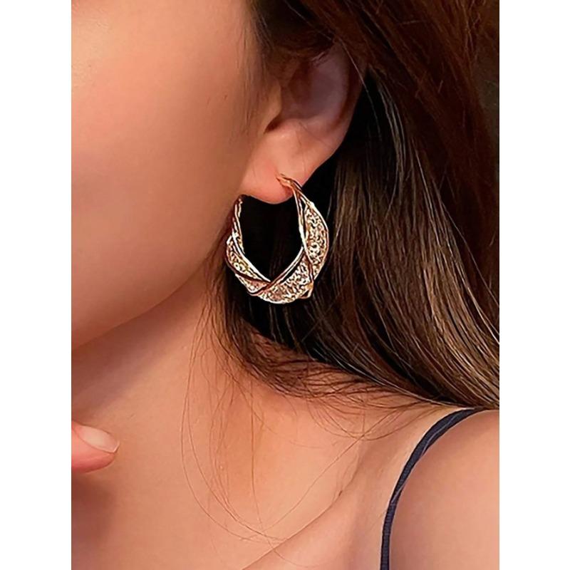 Wunderschöne verschlungene goldfarbene Creolen mit filigranem Netzmuster, stilvolle Ohrringe für Frauen, Partygeschenk, Schmuck