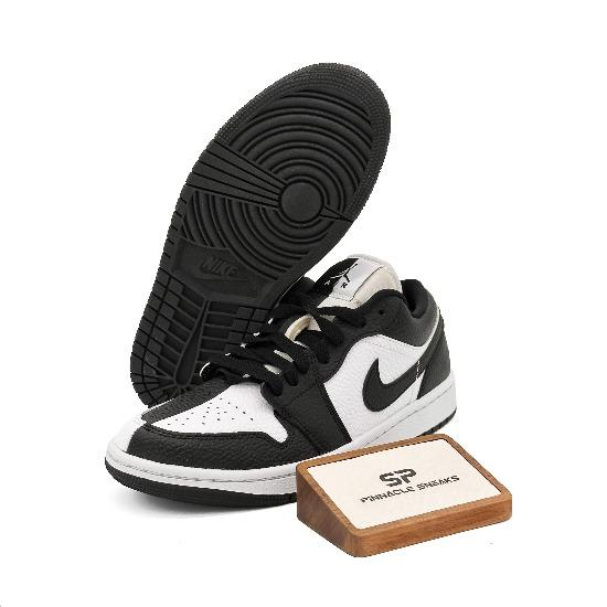 

Жіночі ретро-кросівки Air Jordan 1 Low SE Split Homage DR0502-101 37.5