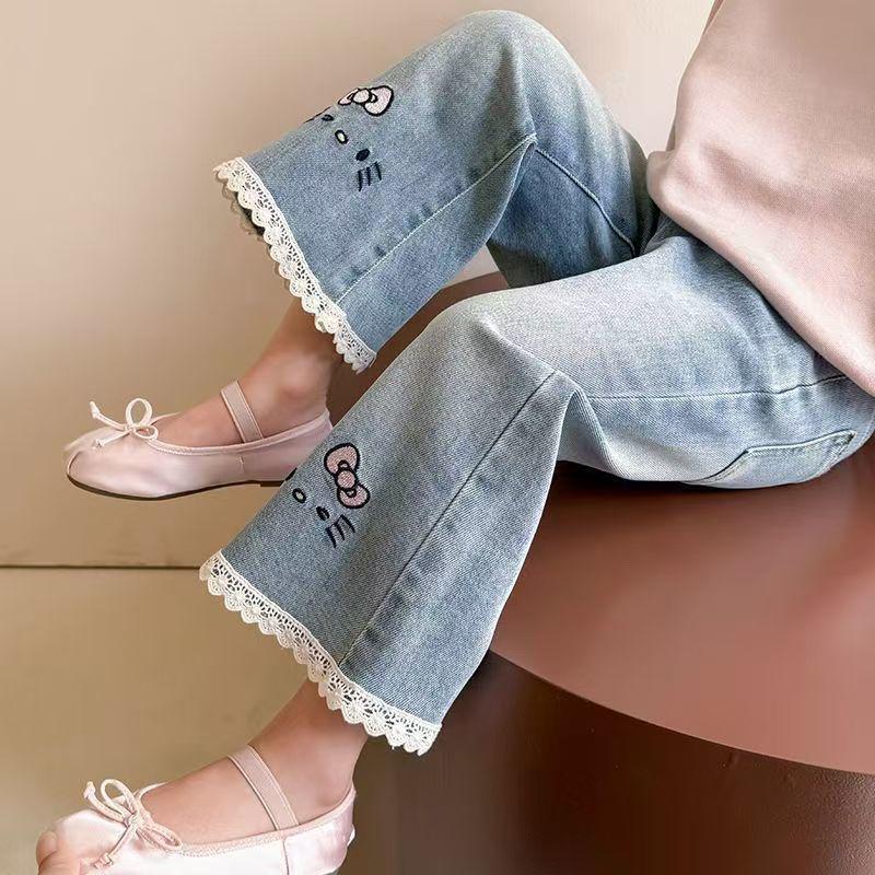 

Стильные расклешенные джинсы для девочек 2025: Универсальные повседневные брюки на весну и осень 80