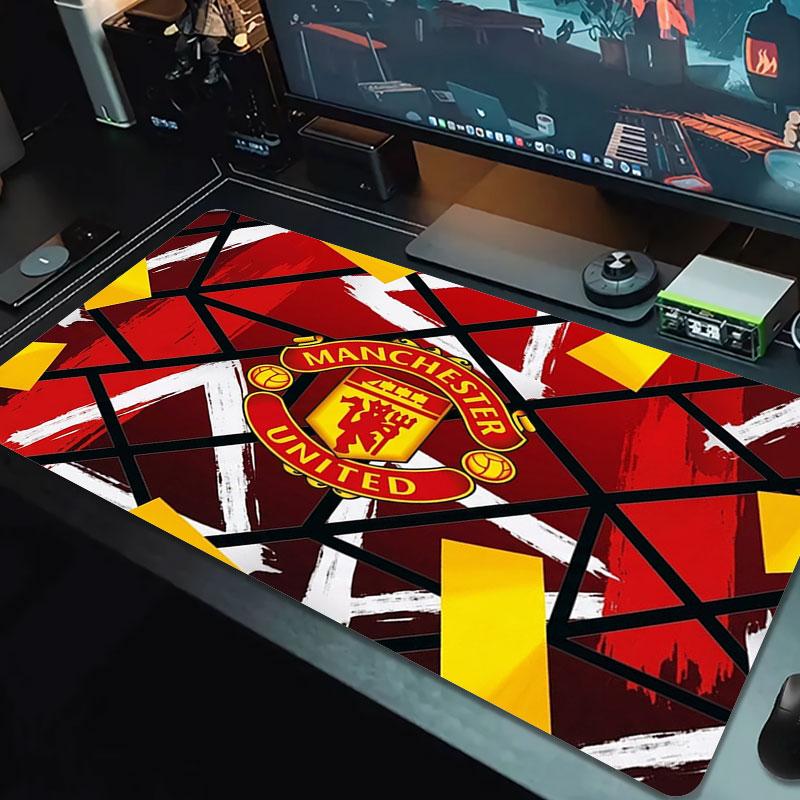 Manchester United F Large Size Mouse Pad Large Gaming Table Cushion Non-slip Laptop Tablet Big Mousepad XXL Mat Mini PC Playmat With Lock Edge