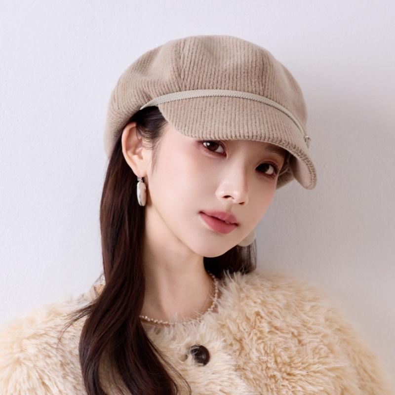 Autumn and Winter New Retro Corduroy Octagonal Hat Women's Versatile Face Cap Fashion Thermal Hat