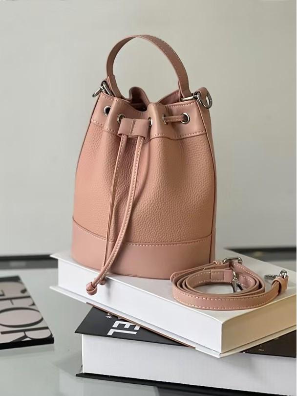 High-End Genuine Leather Patchwork Bucket Bag: Drawstring, Fashionable Design, Women’s Simple Casual Crossbody Handbag