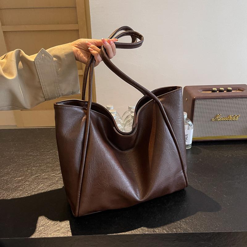 Commuter big bag women's new large-capacity tote bag women's high-end shoulder big bag brown soft leather