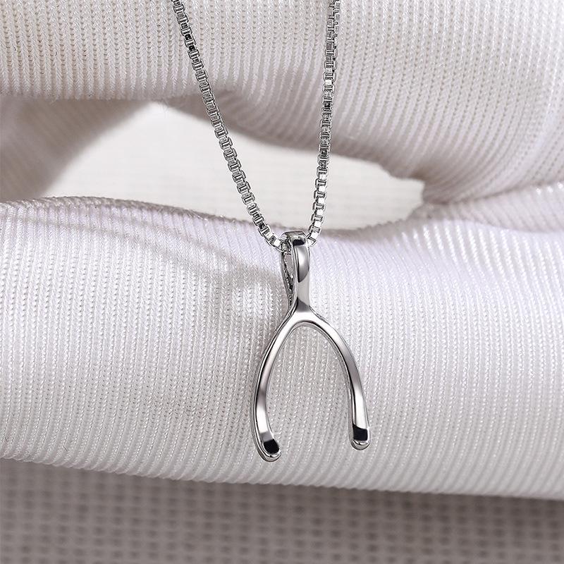 European-Style Simple Herringbone Necklace for Women: Fashionable and Versatile Wishbone Collarbone Chain Jewelry