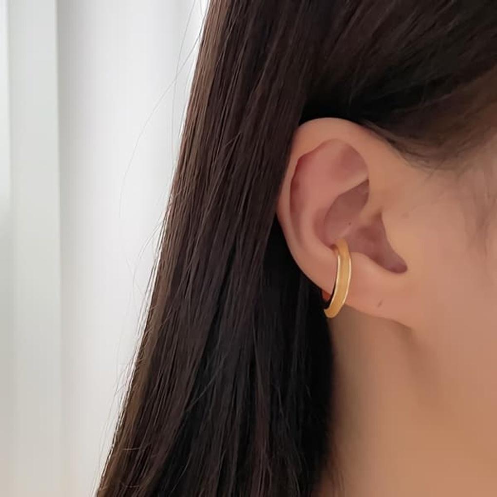 Damen Acryl Goldlinie Ohrklemme Armreif Ohrringe