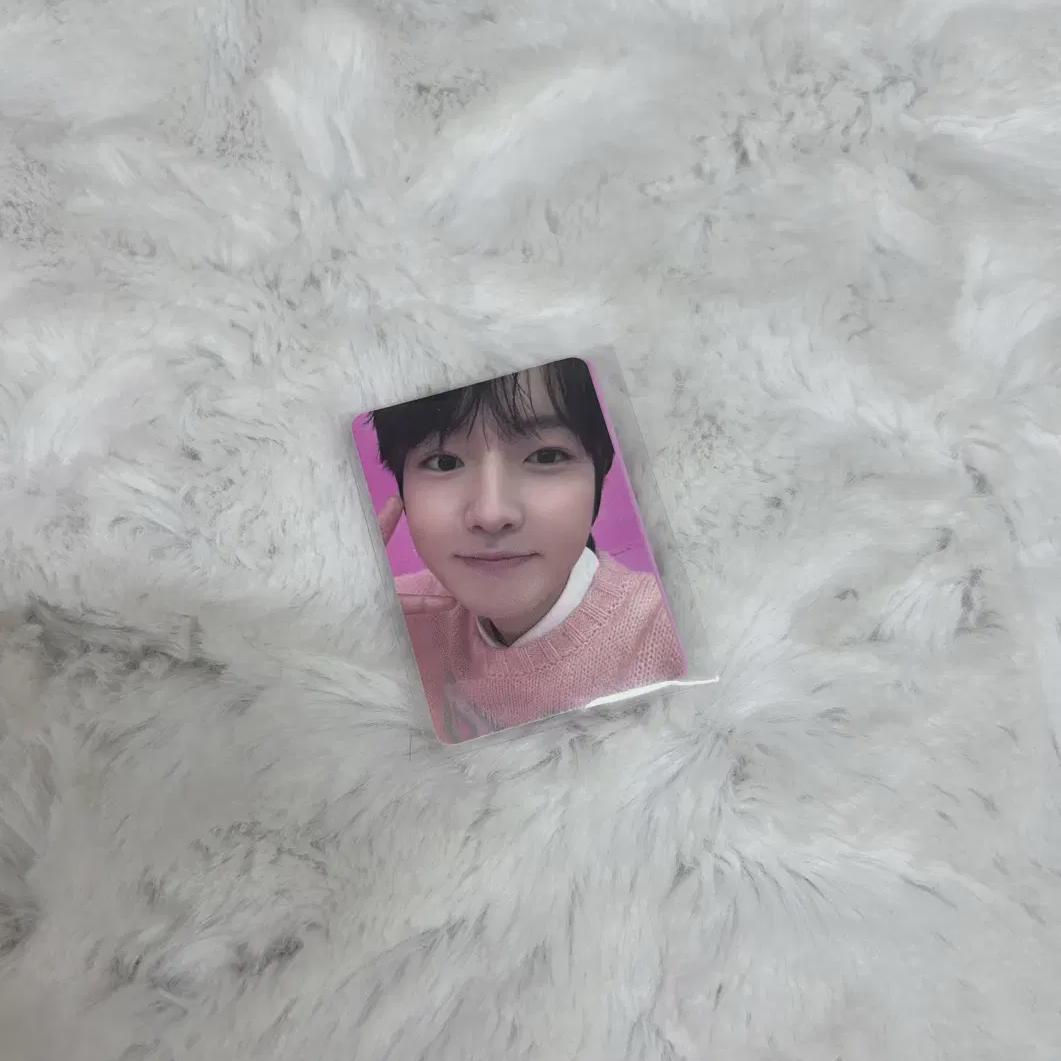 

Sakuya Smtown Photocard Capsule