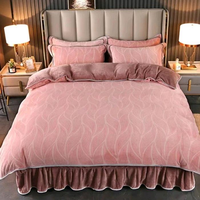 Light luxury high-end thickened milk fleece four-piece set, winter warm quilt cover, double-sided coral fleece anti-static three-piece set