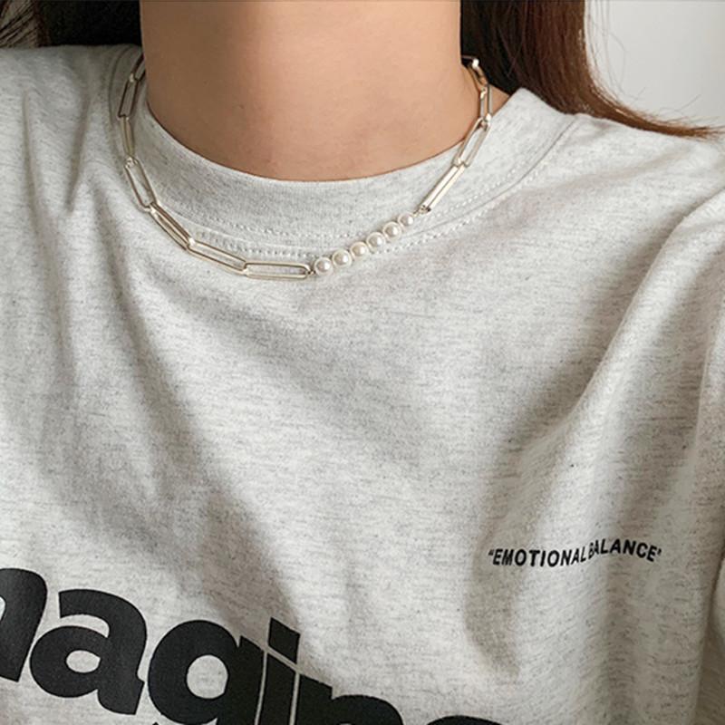 European and American exaggeration, simple and versatile collarbone chain accessories women, side chain thick chain temperament street 