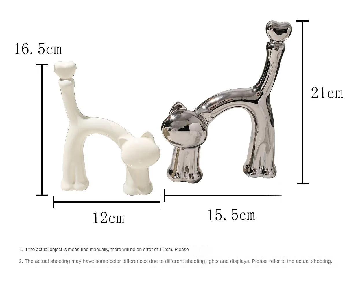 

Heart Shaped Cat Ceramic Statue Cute Animal Figurine for Living Room Bedroom Home Desk Decor Gift