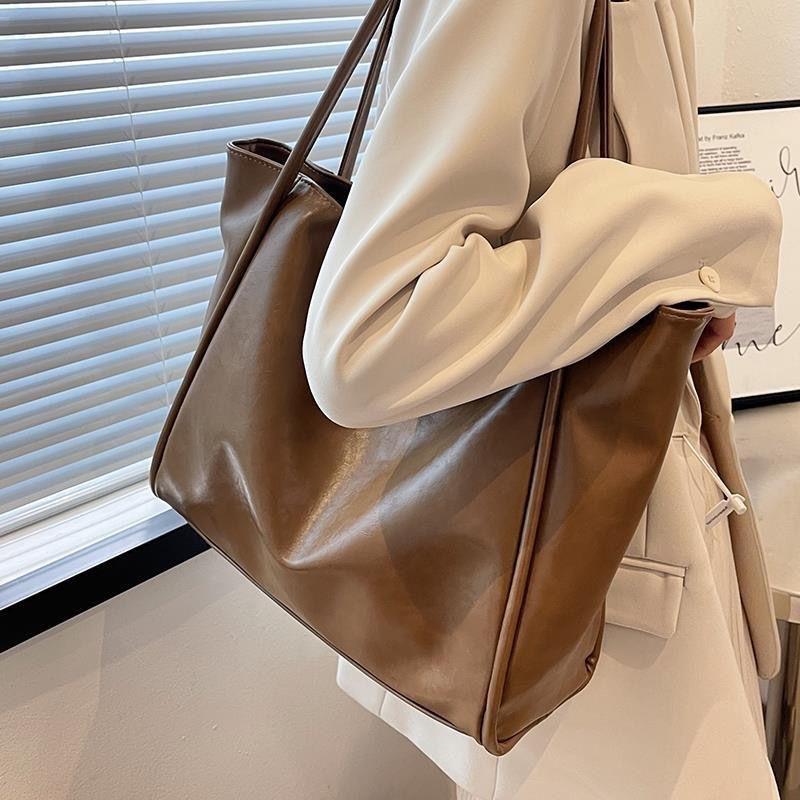 Simple Large Capacity Women's Bag Fashionable Textured Women's Bag Retro Handbag Versatile Shoulder Tote Bag