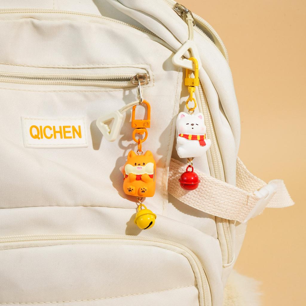 Design Cute Pet Sticker Magnetic Pair Buckle Baimao Keychain Super Cute Resin Doll Couple Accessories Bag Hanging