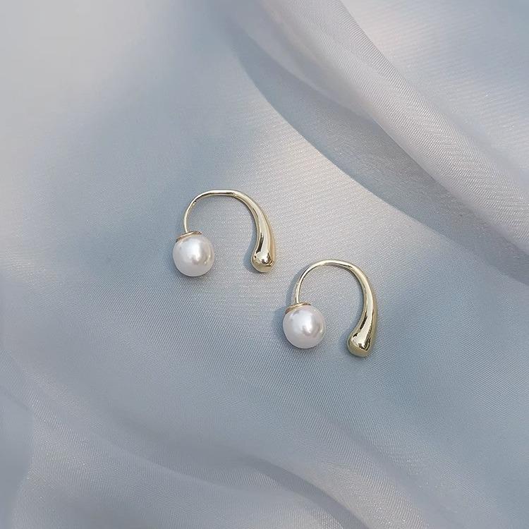 Premium sense niche design unique pearl earrings earrings temperament earrings new trendy popular stud earrings