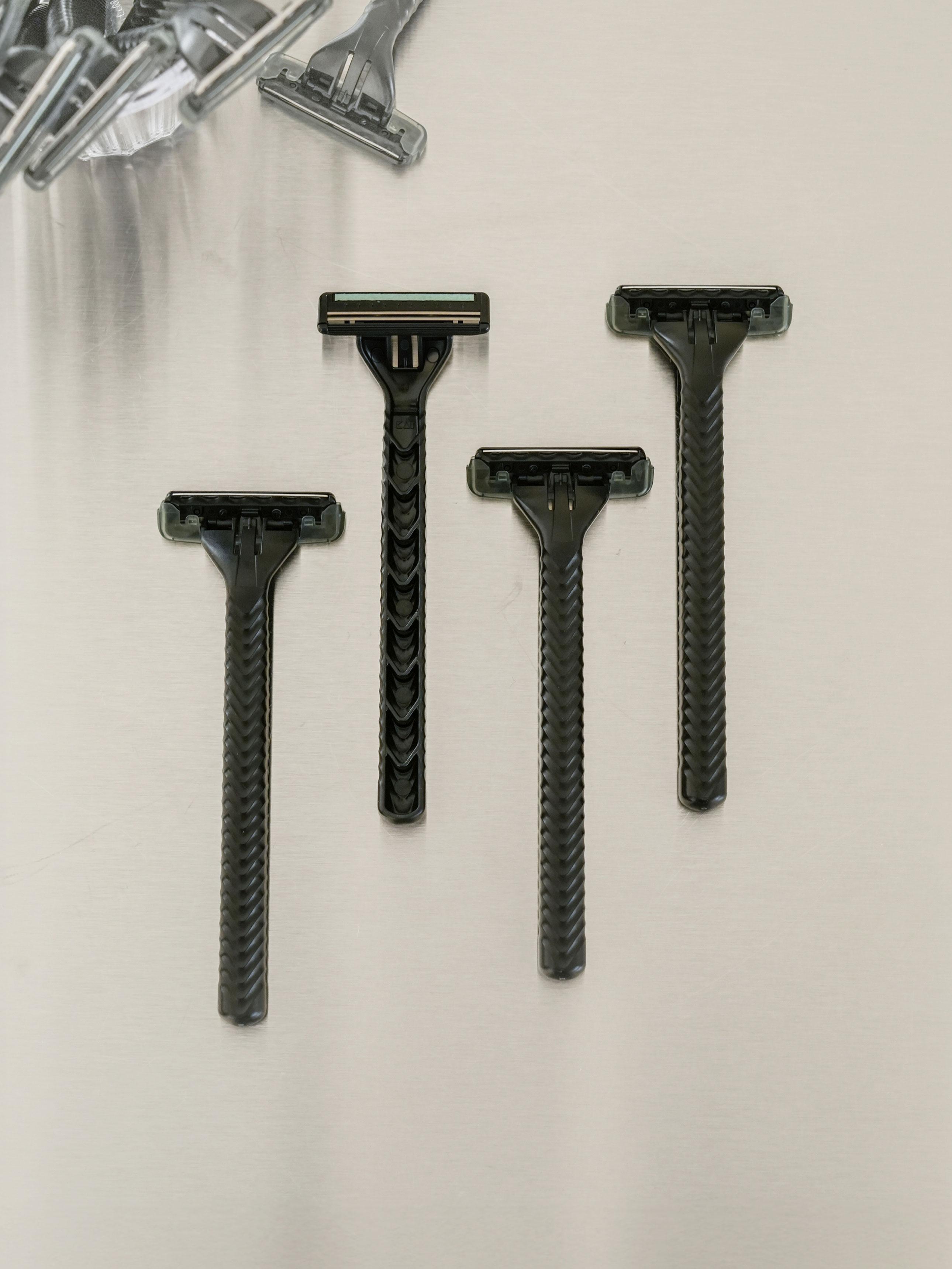 KAI Double Blade Disposable Razors (20 Pack)