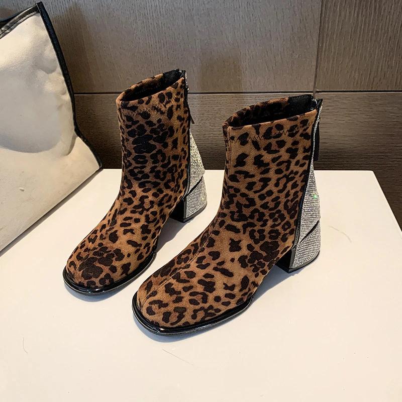 

Французские ботильоны женские новые модные облегающие ботильоны на среднем каблуке для осени/зимы 2024 35 цветной печати леопарда