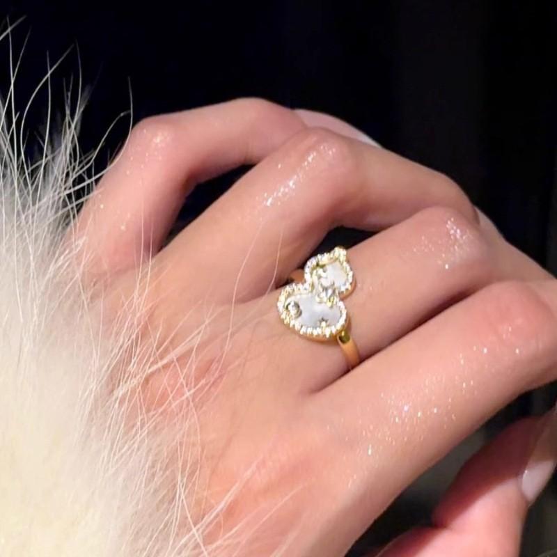 Stunning S925 Silver Bamboo Enamel Ring In Antique Gold For Women Featuring A Contemporary Geometric Design For Chic Fashion Cho