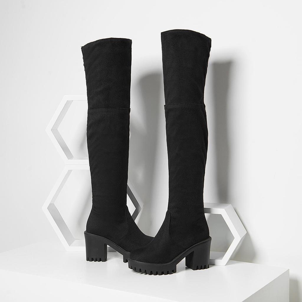 Q/Høyhælte støvler for kvinner, høst og vinter nye ensfargede overdimensjonerte motorsykkelstøvler