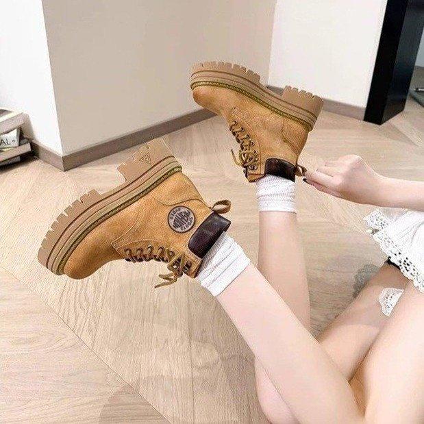 Rhubarb Boots Martin Boots Women's 2025 New British Style Spring and Summer Platform Boots Hiking Shoes Tooling Short Boots Women's Tide