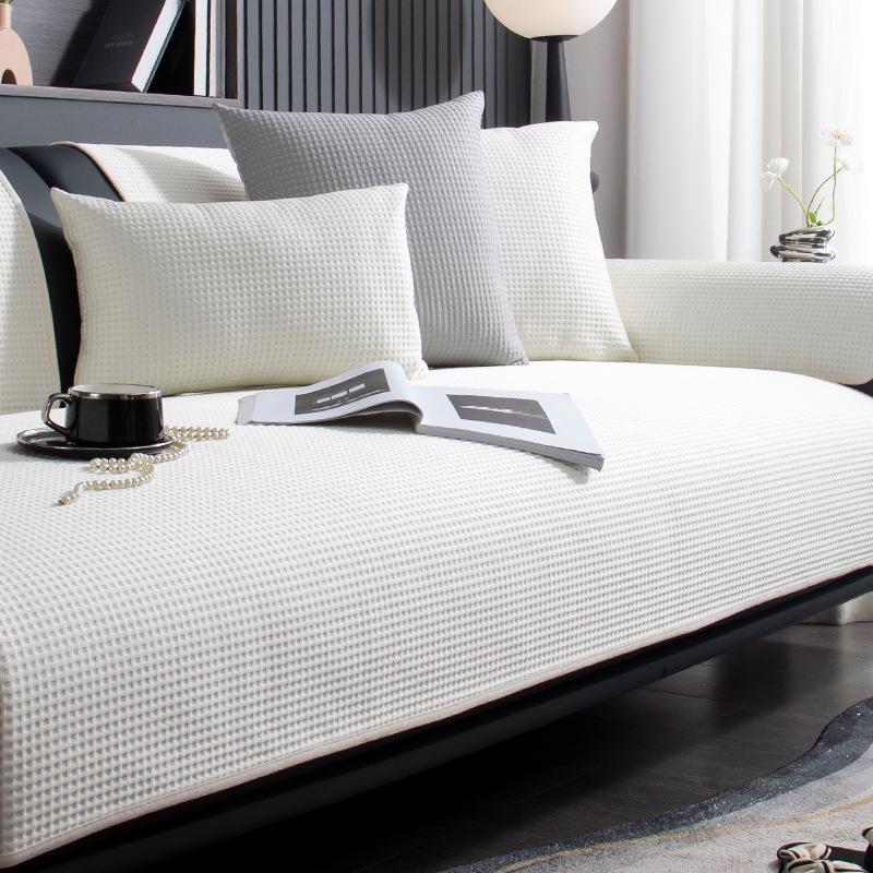 

18 ° C Cool Ice Silk Sofa Mat, Summer And Summer Non-Slip Seat Cushion New Sofa Cover 70*70cm