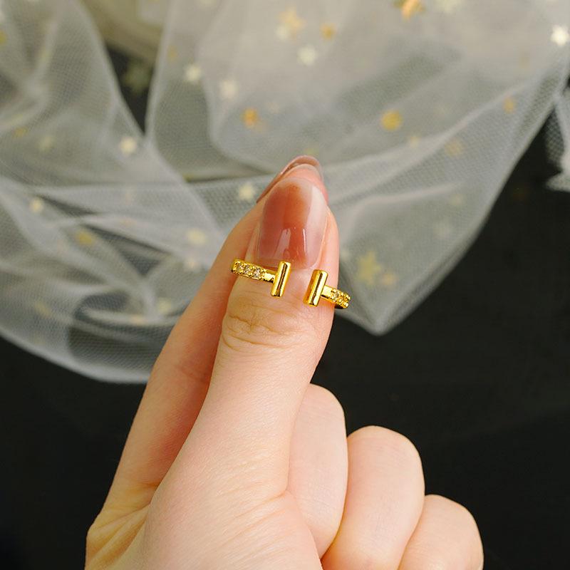 

Элегантное кольцо-корона в виде бабочки - легкий роскошный стиль для женщин