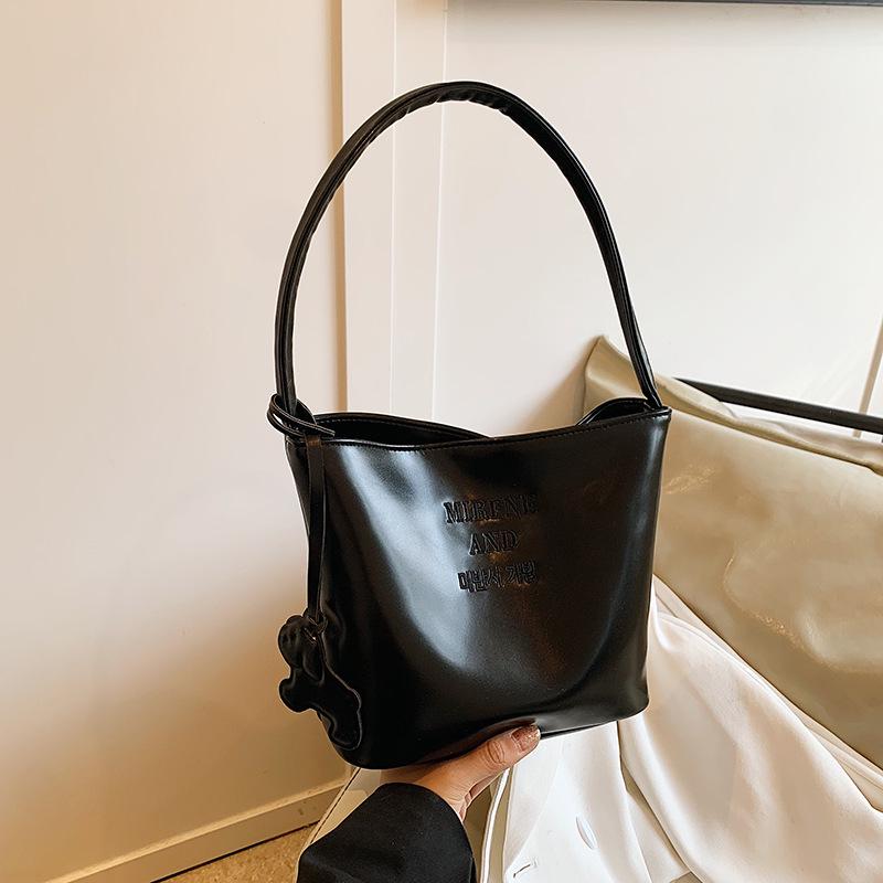 

2024 Ретро Мода Женская Сумка Большой Вместимости на Плечо и Подмышку - Трендовый Осенний Повседневный Стиль Ведро чёрный