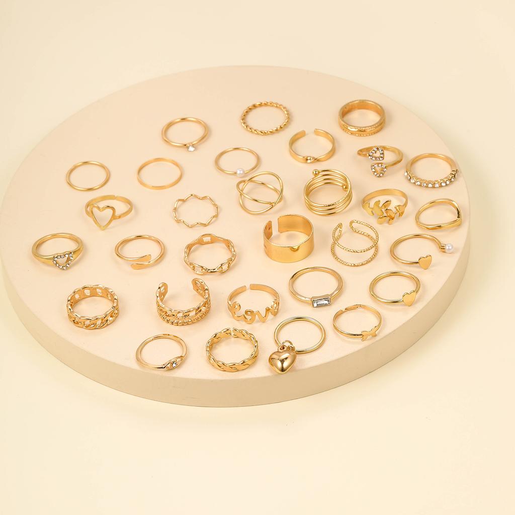 17KM 30 Piece Set of Love Zircon Heart Rings Exaggerated Alloy Ring Set with Stacked Rings for Women Jewelry Accessories