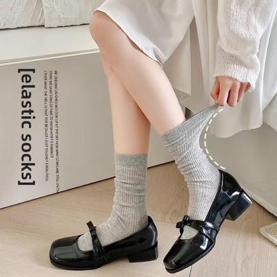 Stretched-style Ballet-style Socks, Women's Summer Thin and Versatile Mid-calf Socks, Pull A Pair of Black and White Socks