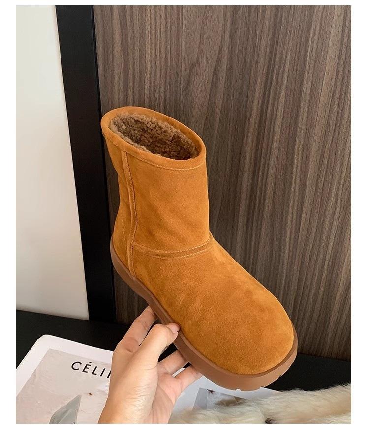 

Thick-soled snow boots women s 2025 winter new short boots piled and thickened thermal round head sleeve cotton shoes women s versatile 35