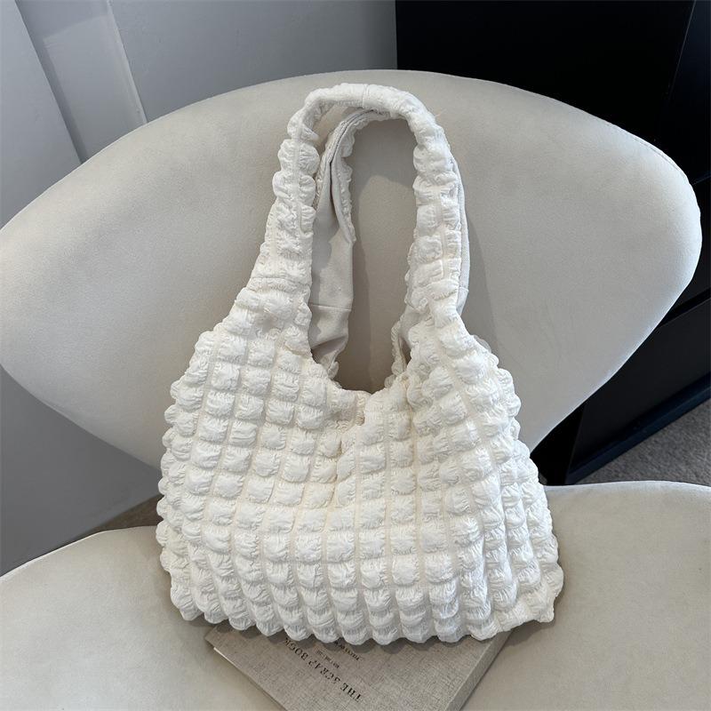 

Bubble bag women s bag is a popular bag today, the new shoulder bag is sweet and large-capacity bag. белый
