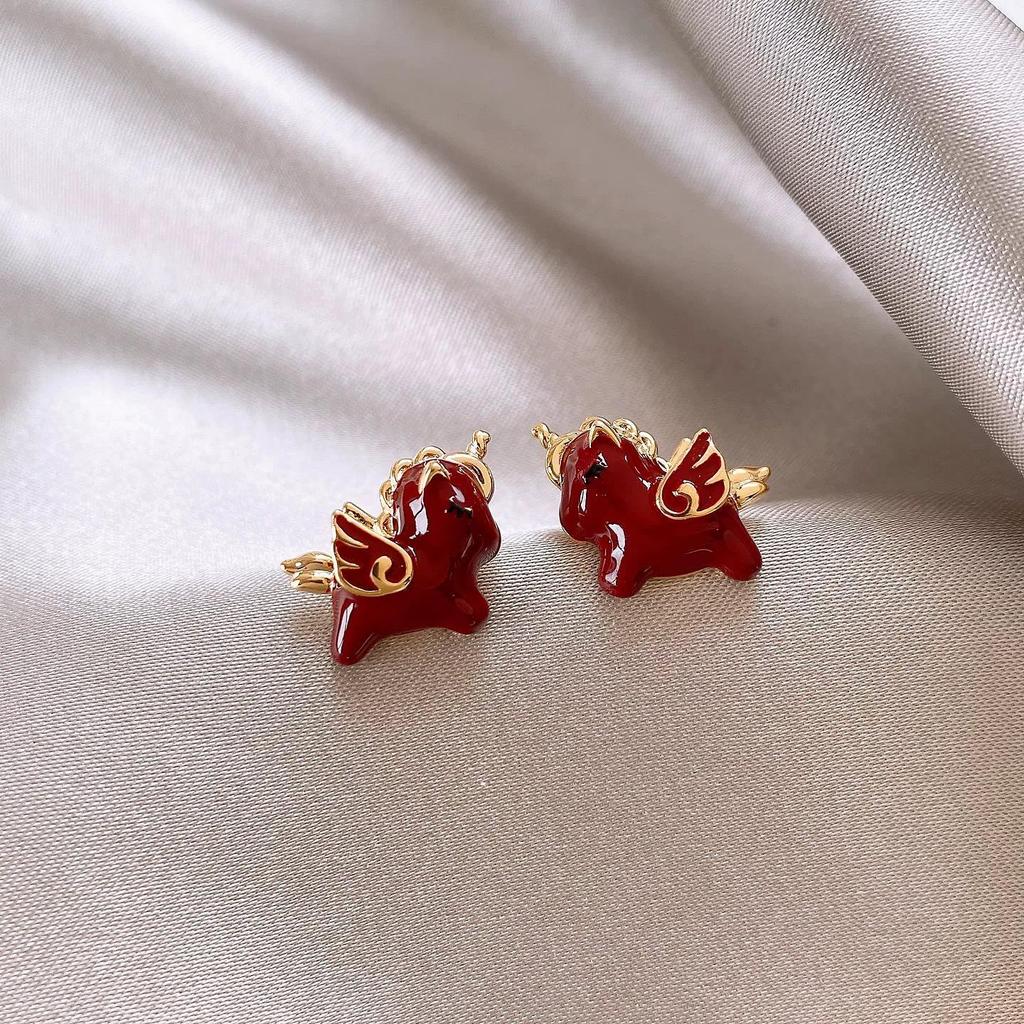 Luxury Silver Diamond-Inlaid Red Flower Pearl Stud Earrings: Elegant Design with a Fashionable Flair