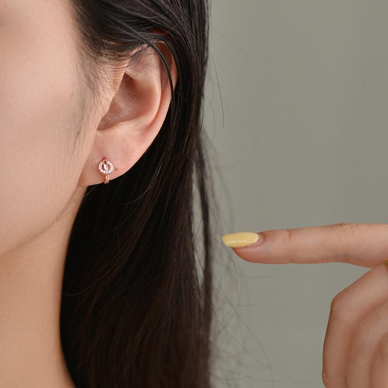 Ring Earbuds Light Luxury High-end Feeling Small Mini Minimalist Design Earrings Niche Earrings