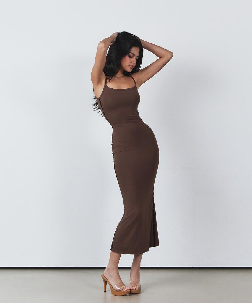 Lopejeu Hourglass Eyelet Dress (Brown)