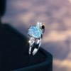 Süßer weiblicher weißer Feueropal Stein Verlobungsring Vintage Kupferfarbe Sommer Hochzeits Schmuck Für Frauen
