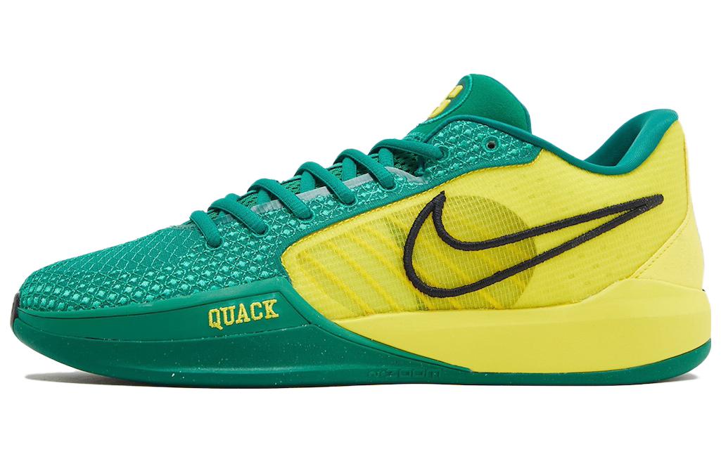 Nike Sabrina 1  Oregon Ducks  Women s FQ3381-300 40
