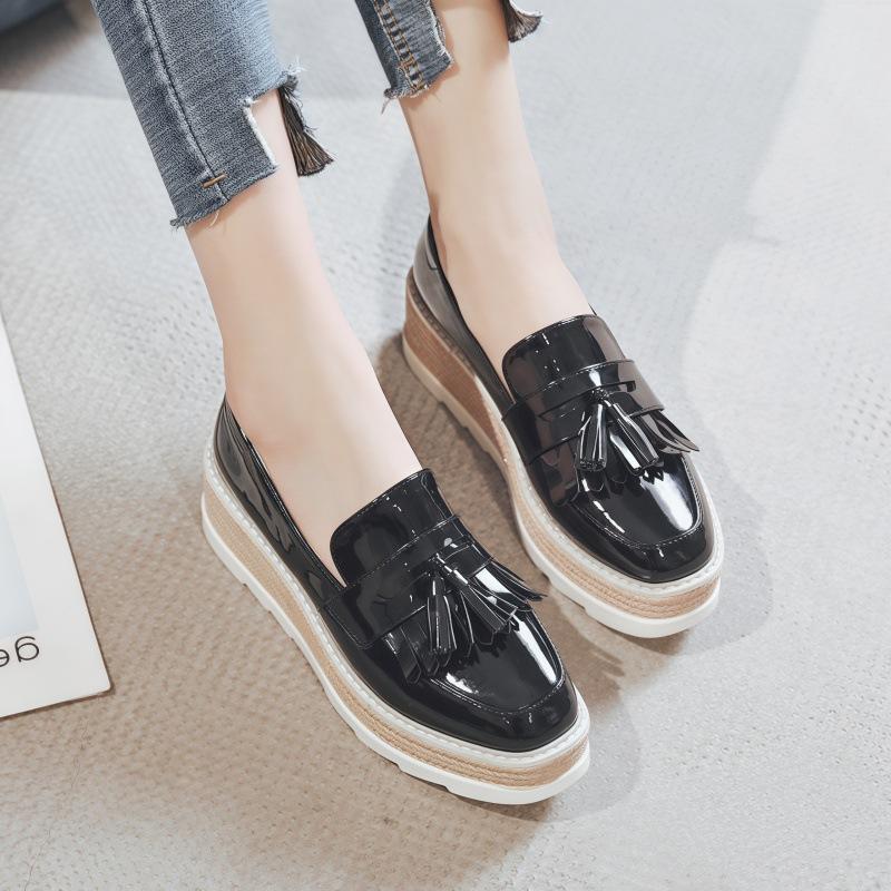 

2025 Универсальные туфли-маффины на толстой подошве с кисточками в британском стиле, на одной педали, с внутренней высотой, с круглым носком, маленькие туфли HZB-007-30 39 чёрный