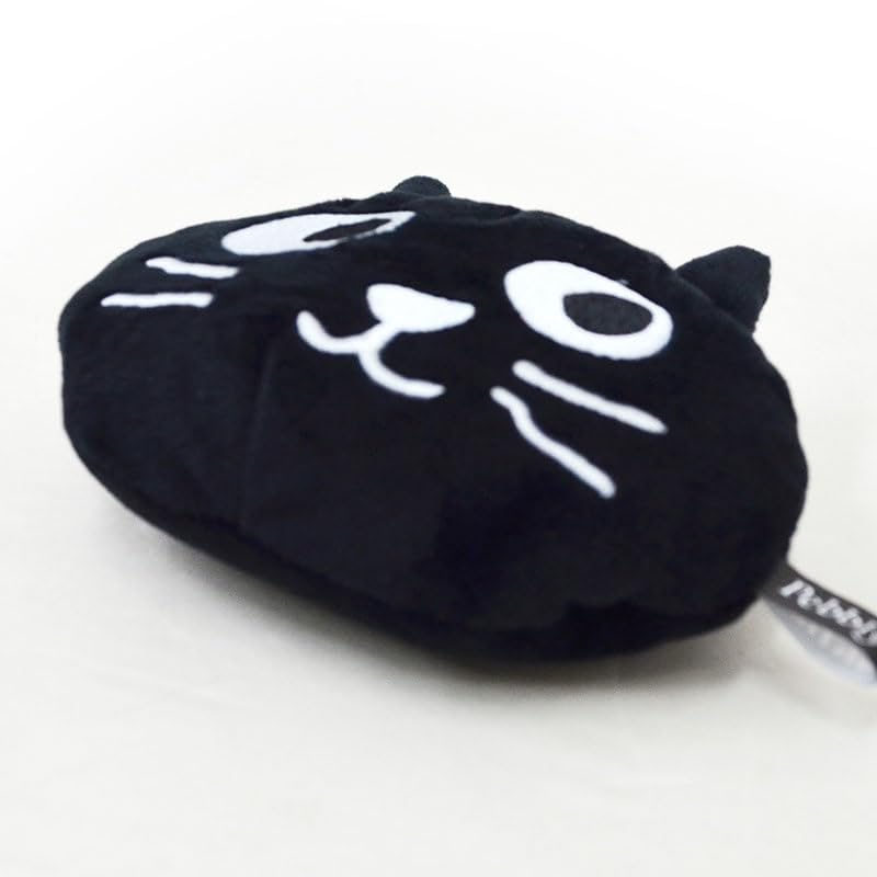Fluffy Plush Pass Case with Reel and Keychain, Zipper Closure, and Storage, Perfect for IC Cards and Cards. Featuring a Black Cat Design. Lightweight