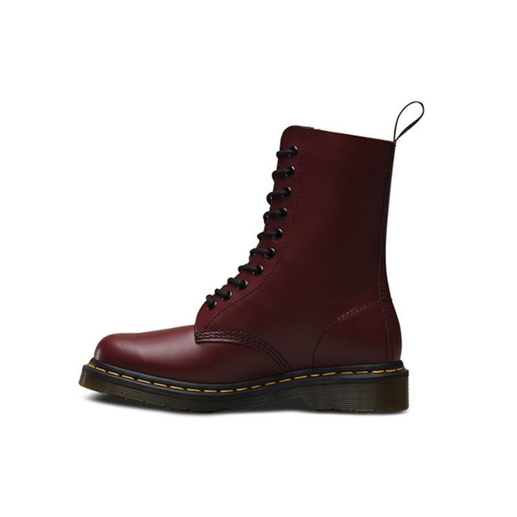 Dr. Martens 1490 Black Smooth Classic